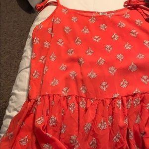 Old navy floral tank